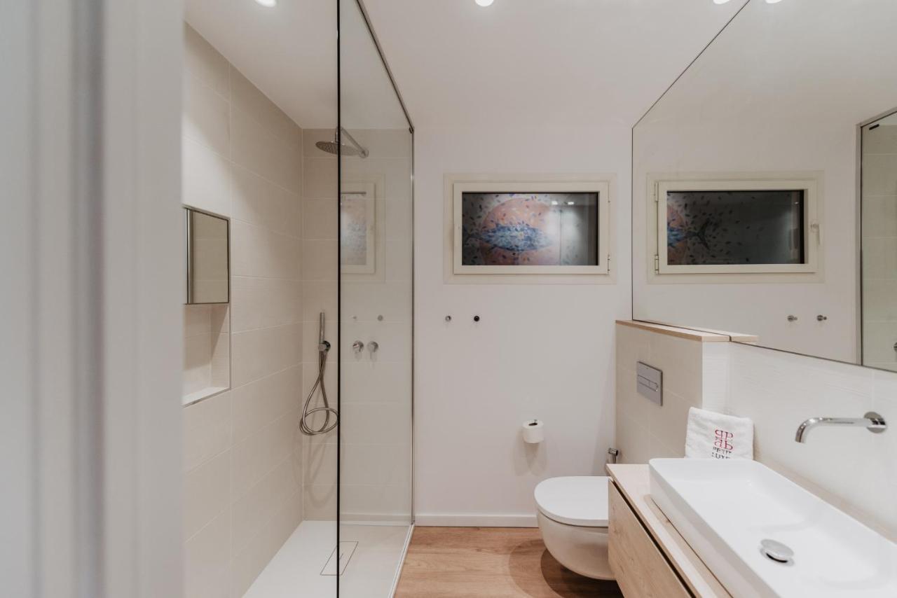 Petit Luxe Volta Apartaments テラサ エクステリア 写真