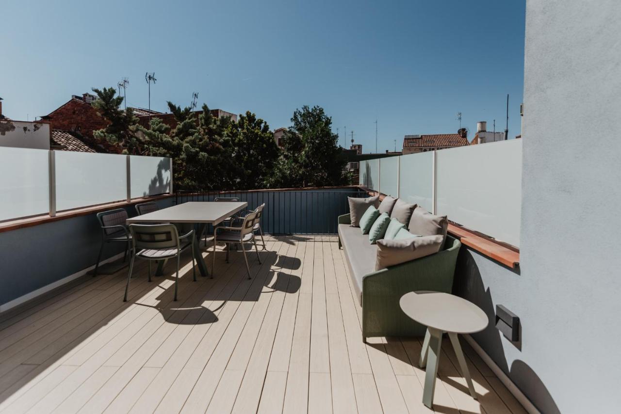Petit Luxe Volta Apartaments テラサ エクステリア 写真
